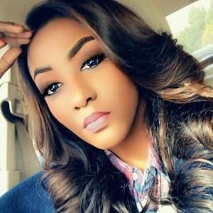 Meet your Posher, Cassandra